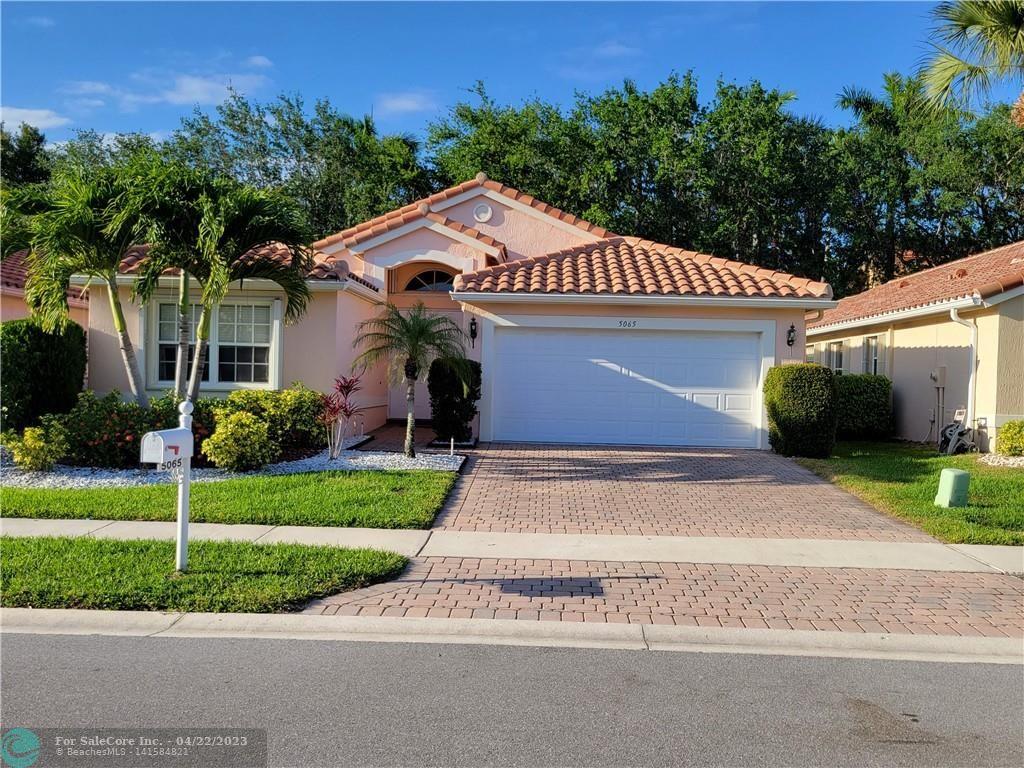 Photo of 5065 Glenville Dr in Boynton Beach, FL