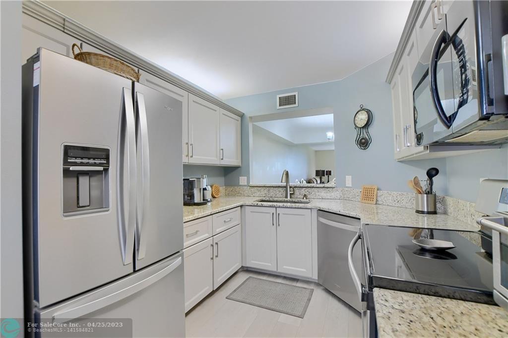 Photo of 23249 Barwood Ln #306 in Boca Raton, FL