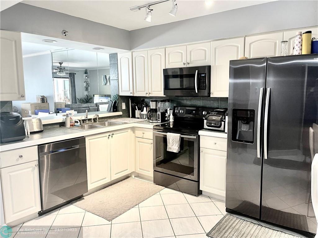 Photo of 2200 S Cypress Bend Dr #101 in Pompano Beach, FL