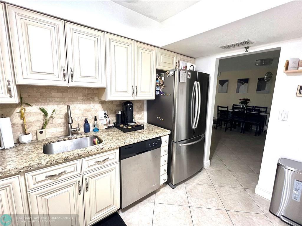 Photo of 5260 NW 2nd Ave #307 in Boca Raton, FL
