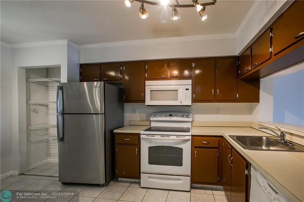 Photo of 2200 S Cypress Bend Dr #308 in Pompano Beach, FL