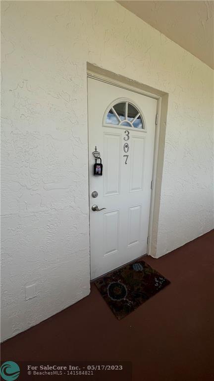 Photo of 271 S Hollybrook Dr #307 in Pembroke Pines, FL