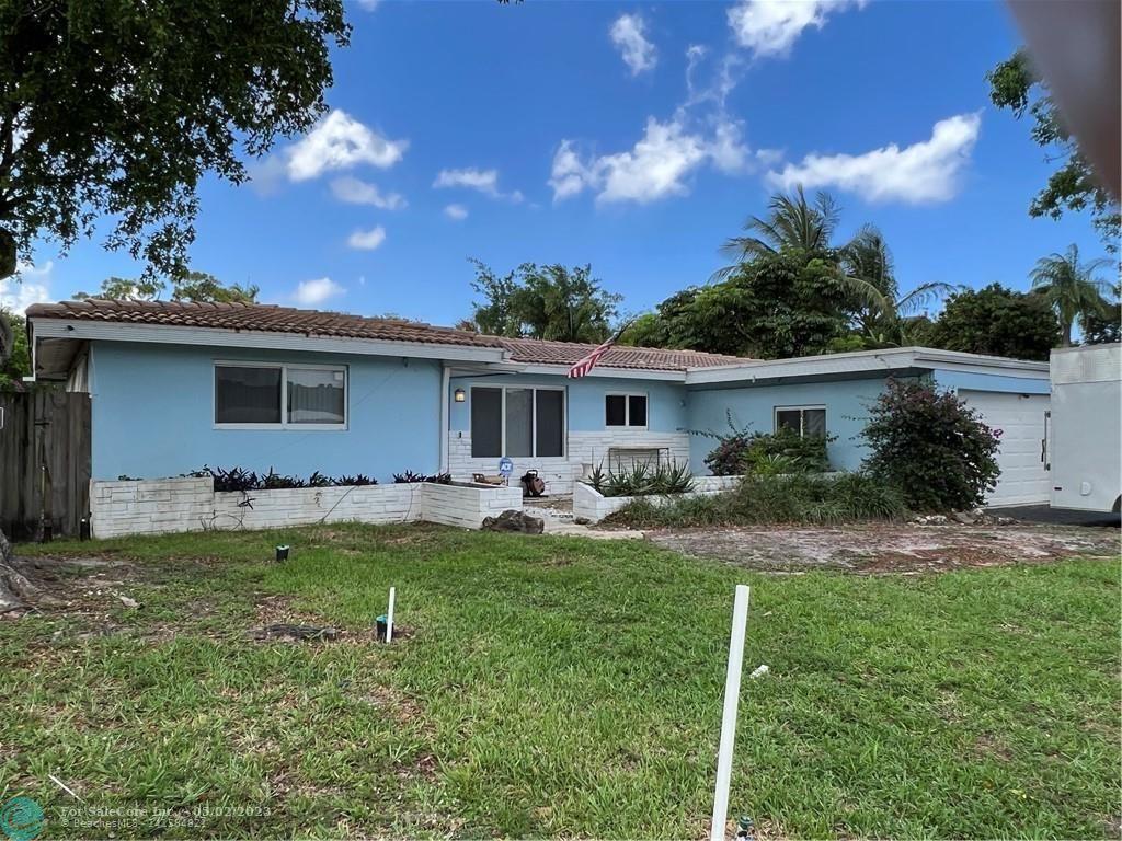 Photo of 397 SW 14th Ct in Pompano Beach, FL