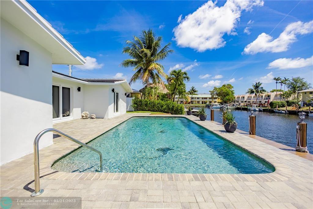 Photo of 1790 SE 3rd St in Pompano Beach, FL