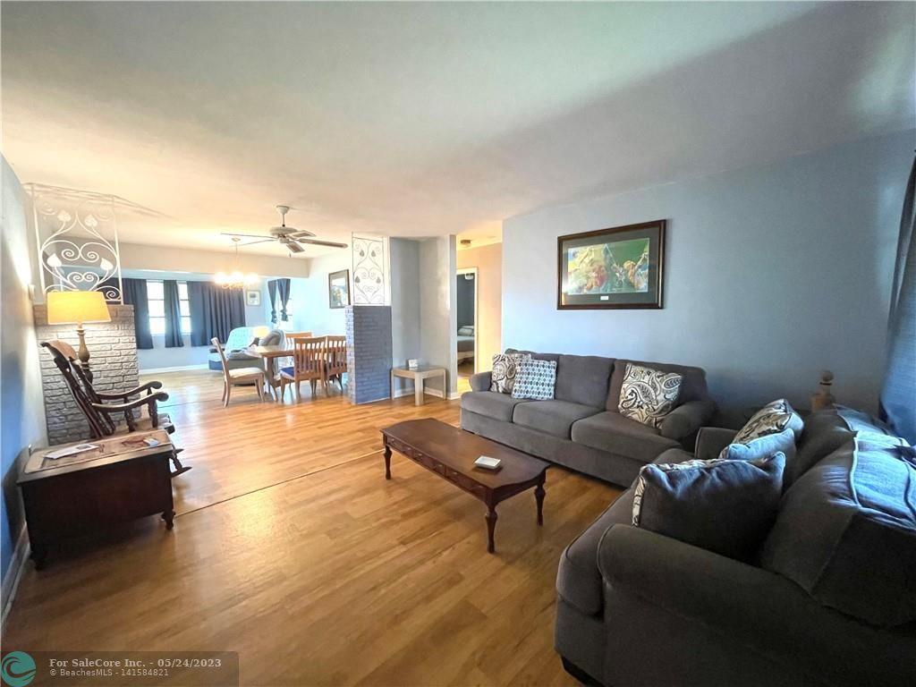 Photo of 221 NE 30th St in Pompano Beach, FL
