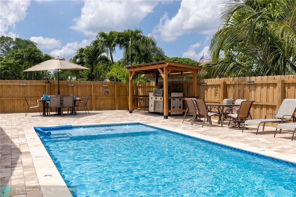 Photo of 9667 Sandalfoot Blvd in Boca Raton, FL