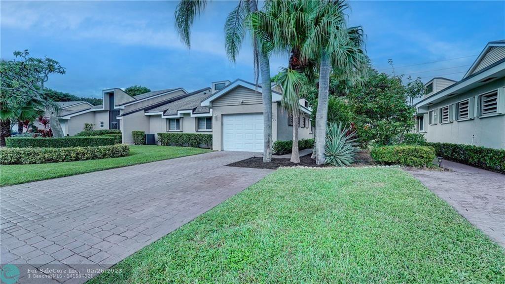 Photo of 6959 Fountains Cir in Lake Worth, FL