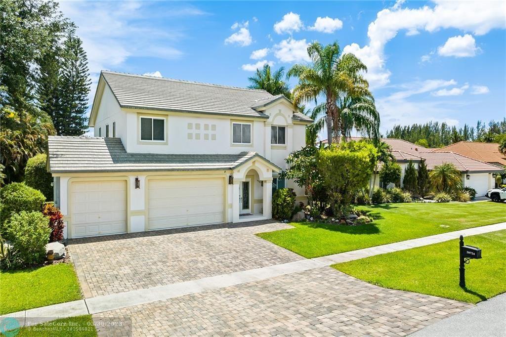 Photo of 20724 Waters Edge Ct in Boca Raton, FL