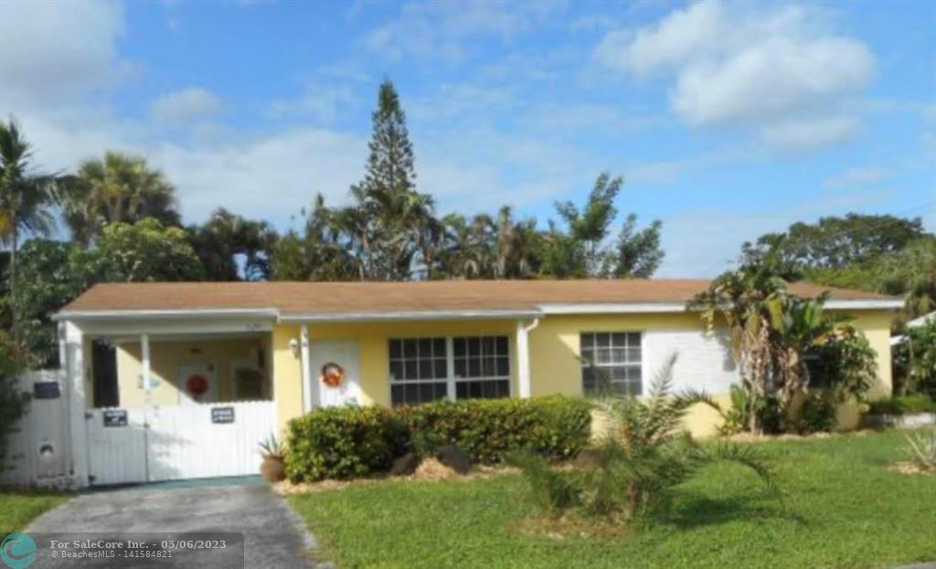 Photo of 6241 SW 15th Ct in North Lauderdale, FL