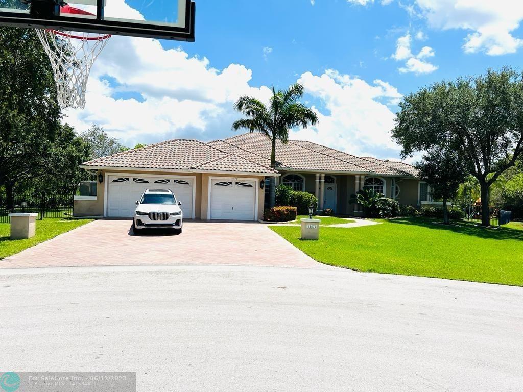 Photo of 11672 NW 5th St in Plantation, FL
