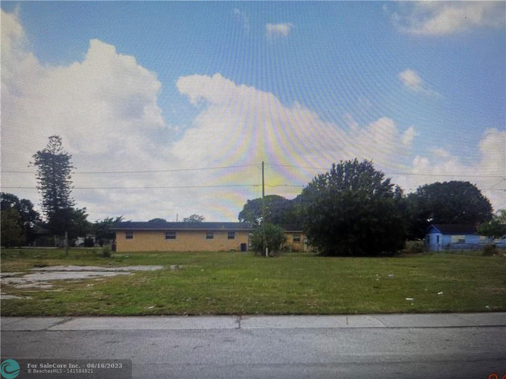 Photo of 1136 Harlem Academy Ave in Other City - In The State Of Florid, FL