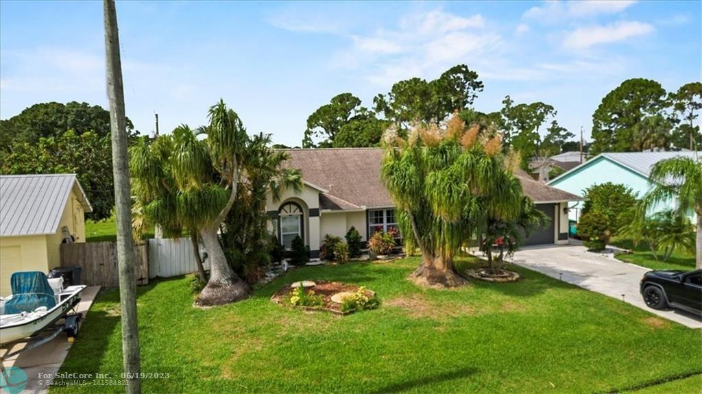 Photo of 1068 SW Barbarosa Ave in Port St Lucie, FL