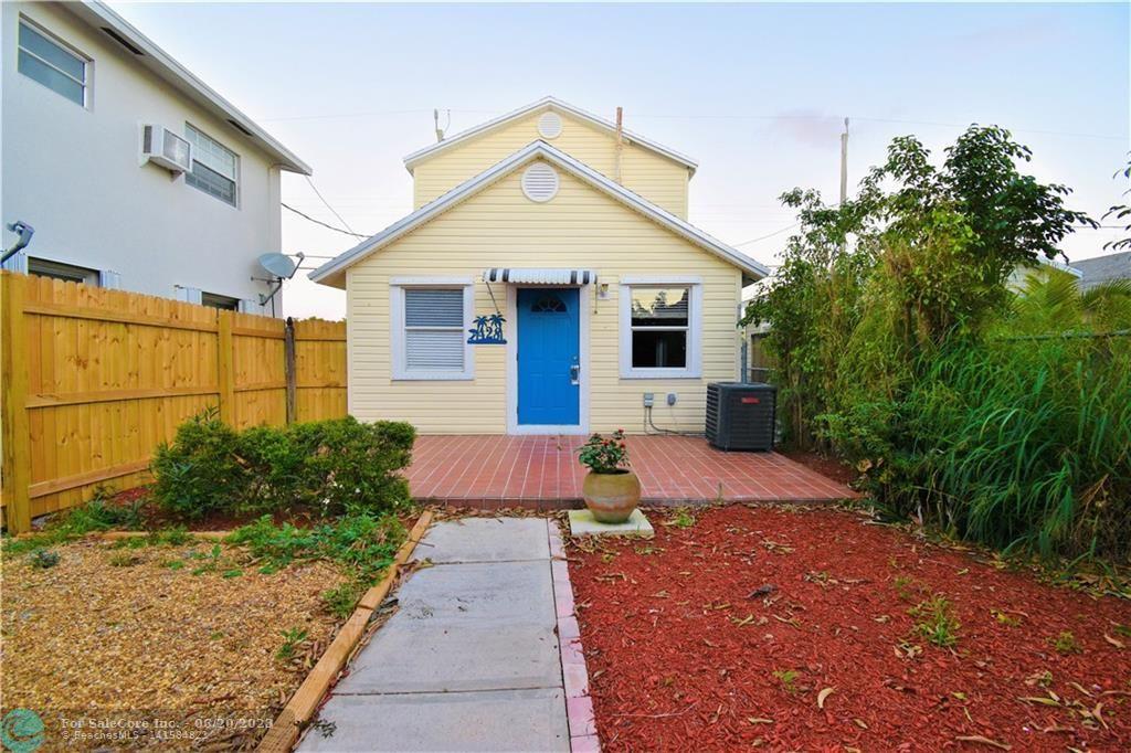 Photo of 428 N J St in Lake Worth Beach, FL