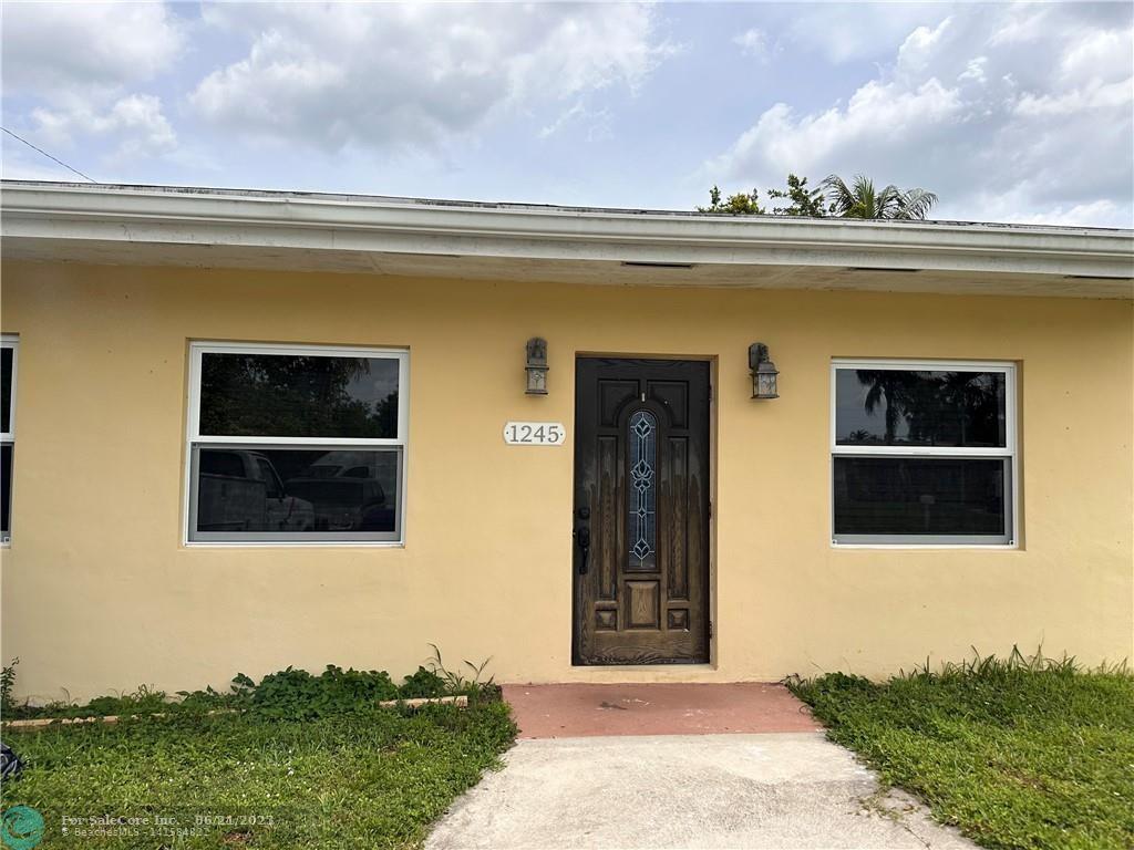 Photo of 1245 NE 181st St in North Miami Beach, FL