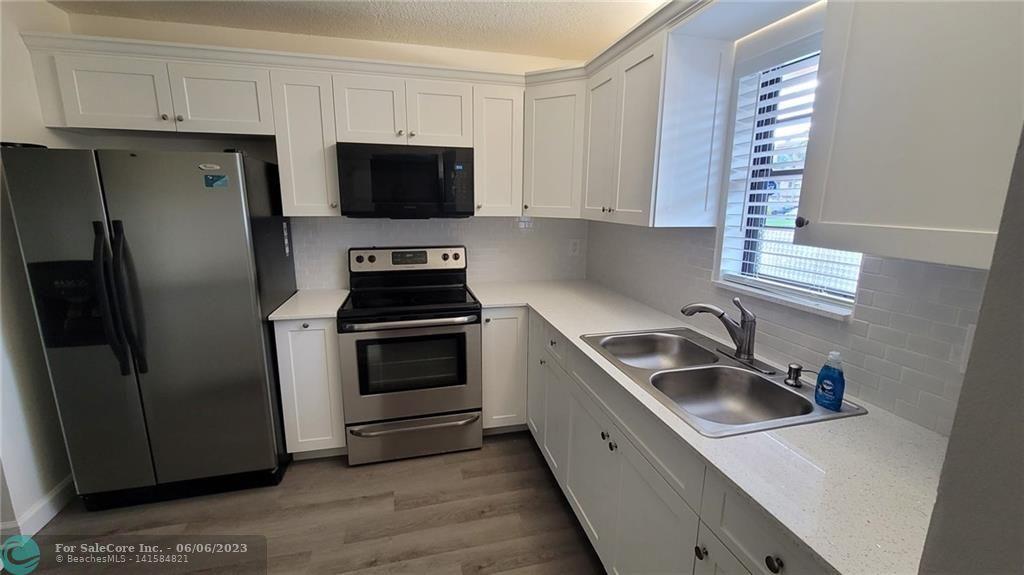 Photo of 9273 SW 8th St #109 in Boca Raton, FL
