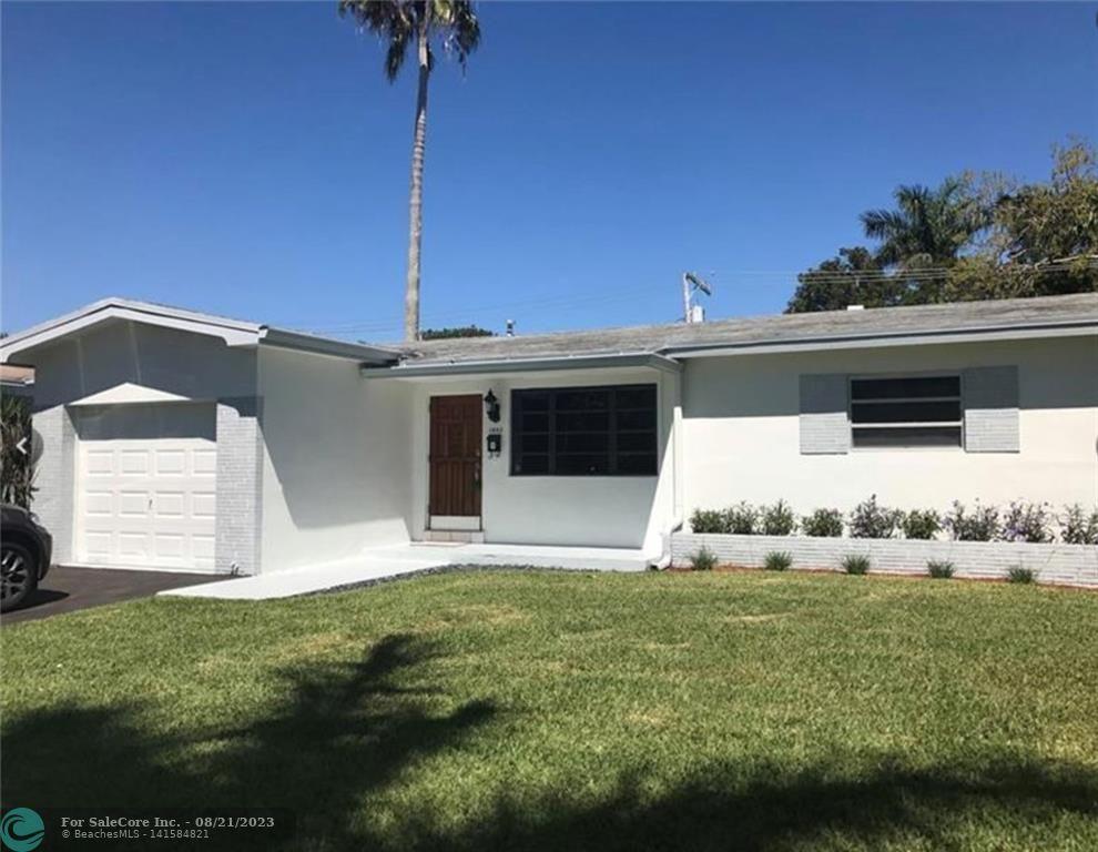 Photo of 1443 Harding St in Hollywood, FL