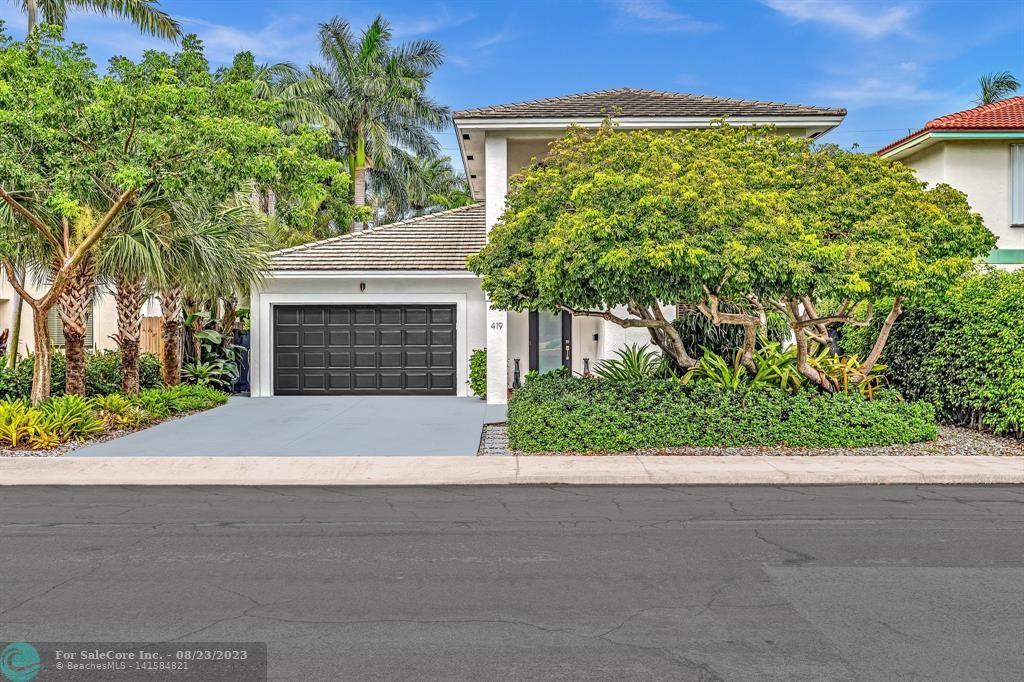 Photo of 419 N Lakeside Dr in Lake Worth Beach, FL