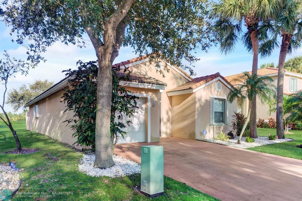 Photo of 8097 Pelican Harbour Dr in Lake Worth, FL