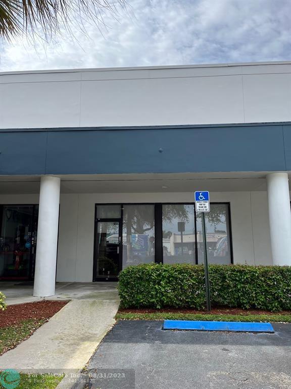 Photo of 4700 N Dixie Hwy #5 in Oakland Park, FL