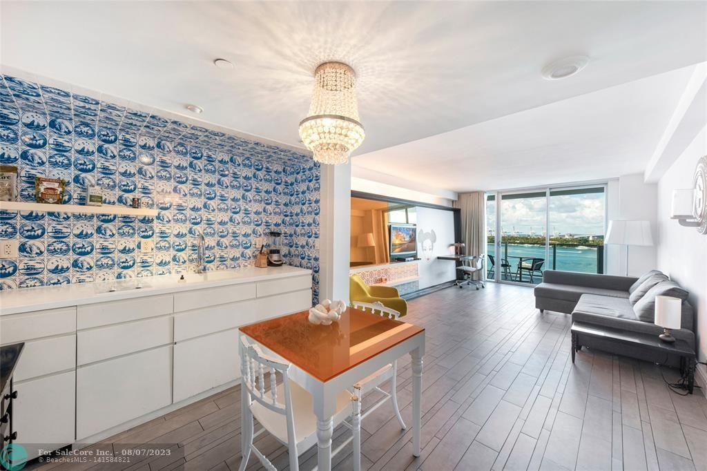 Photo of 1100 West Ave #1010 in Miami Beach, FL
