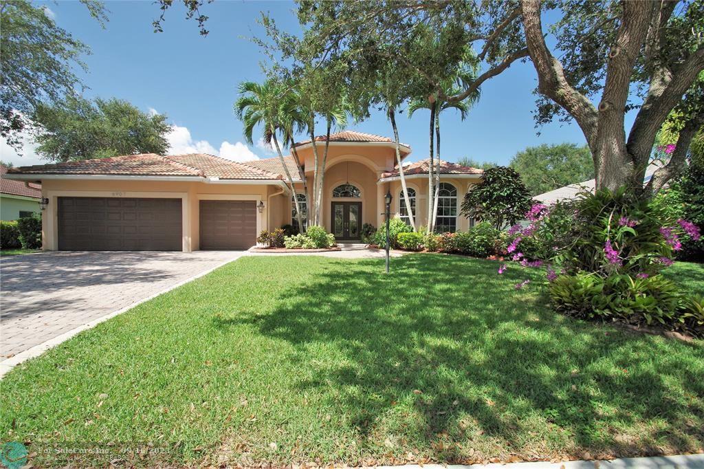 Photo of 6907 NW 107th Ter in Parkland, FL