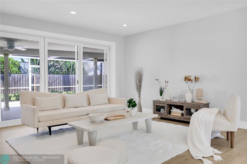 Photo of 943 SW 4th St in Boca Raton, FL