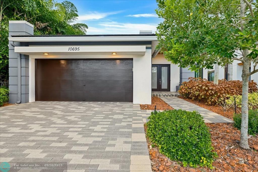 Photo of 10695 Waves Wy in Parkland, FL