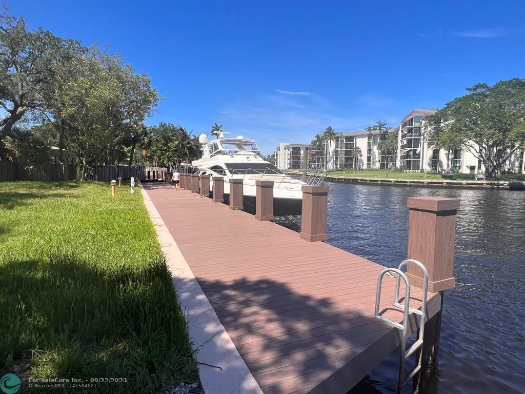 Photo of 1100 SW 14th Ter in Fort Lauderdale, FL