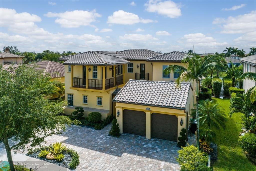 Photo of 10982 NW 81st Mnr in Parkland, FL