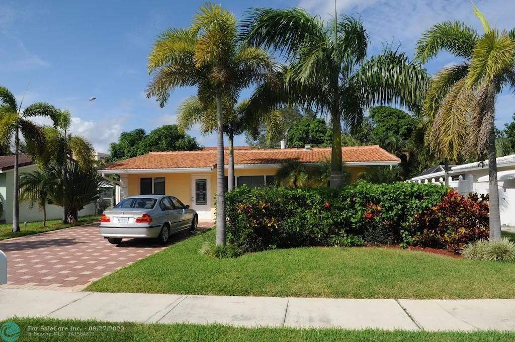Photo of 319 SW 2nd St in Boca Raton, FL