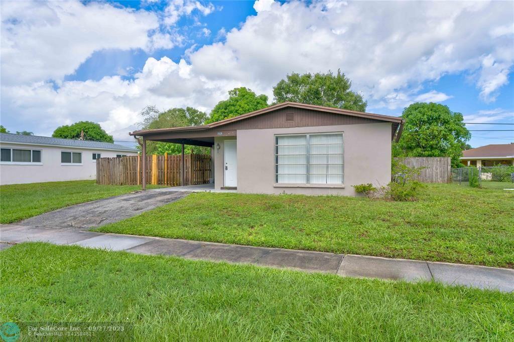 Photo of 3329 Atlantic Rd in Palm Beach Gardens, FL