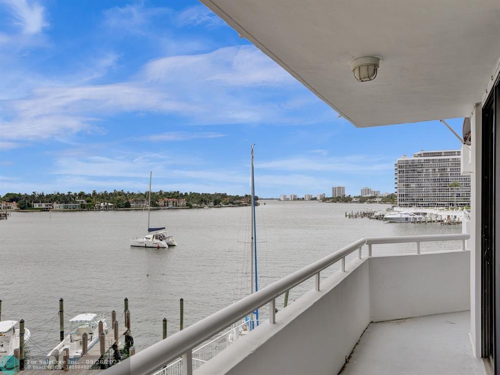Photo of 6830 Indian Creek Dr 3D in Miami Beach, FL