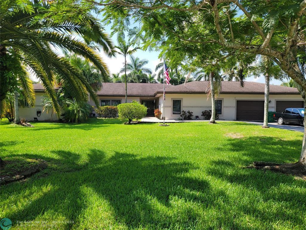 Photo of 10670 SW 26th Ct in Davie, FL