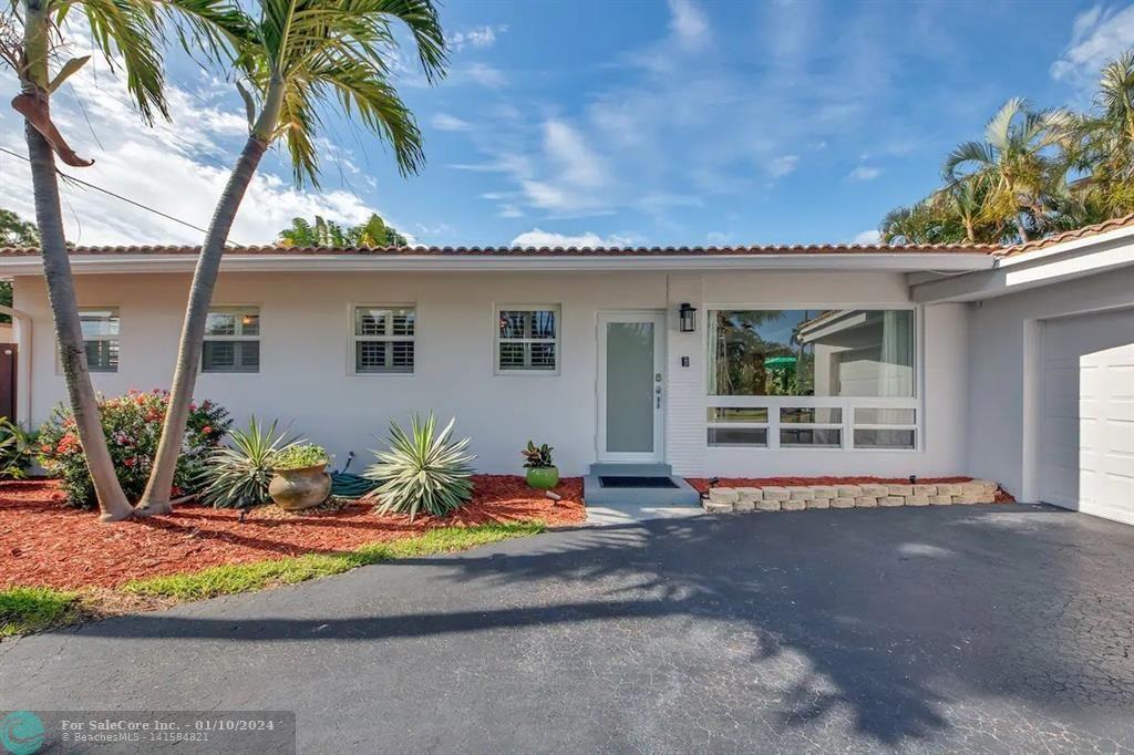 Photo of 32 NE 27th Dr in Wilton Manors, FL