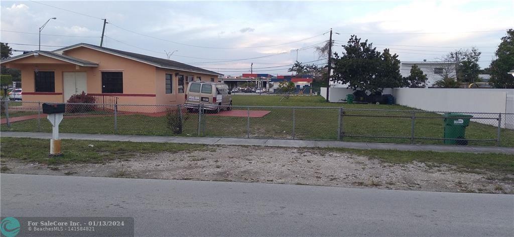Photo of 4195 NW 165th St in Miami Gardens, FL