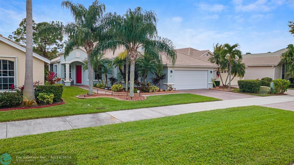 Photo of 667 SW Lake Charles Cir in Port St Lucie, FL