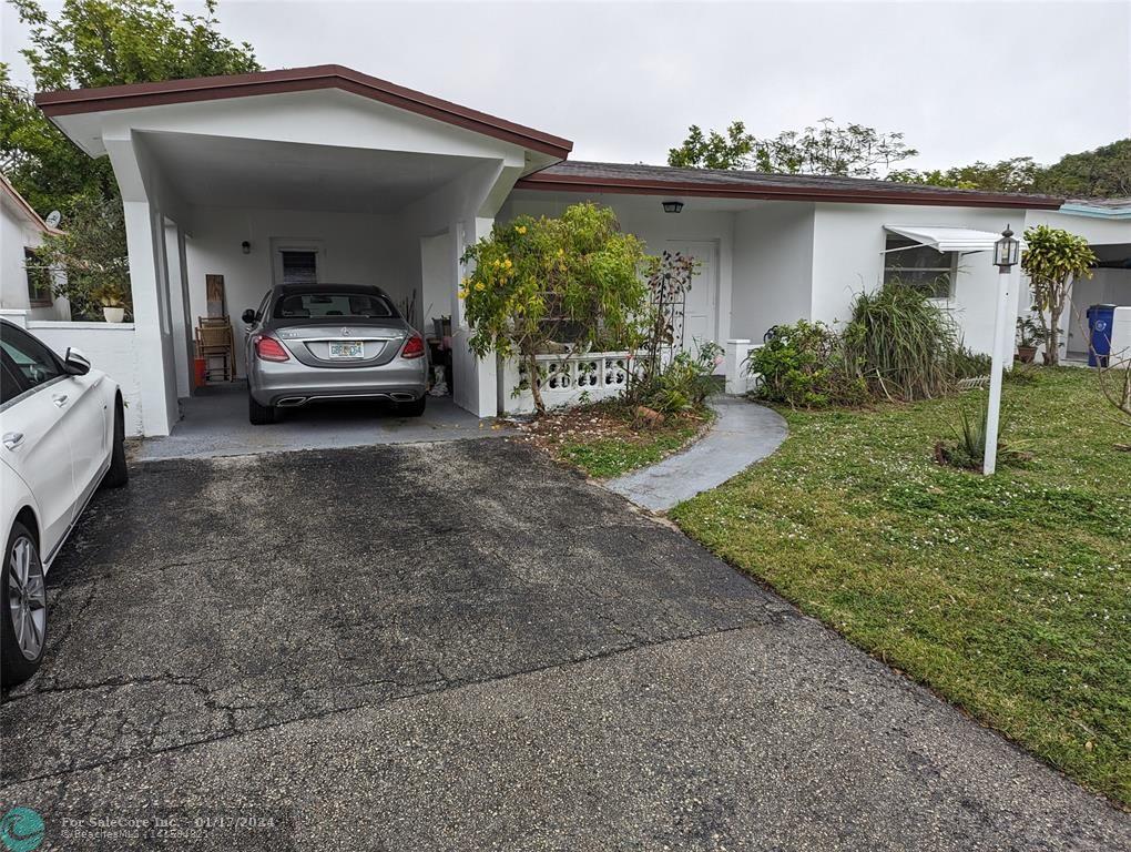 Photo of 5119 NW 43rd Ct in Lauderdale Lakes, FL