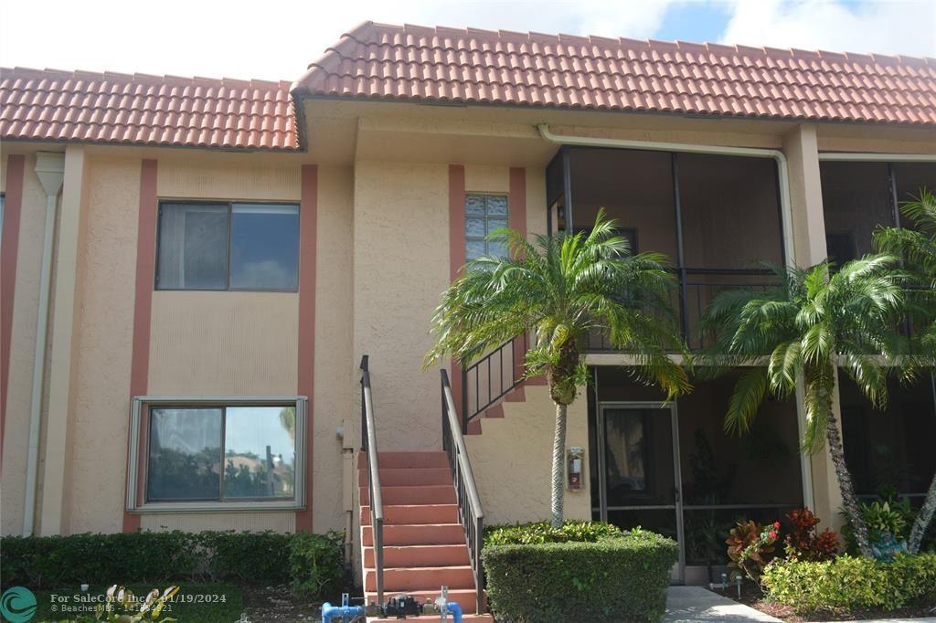 Photo of 170 Lakeview Dr 202 in Weston, FL