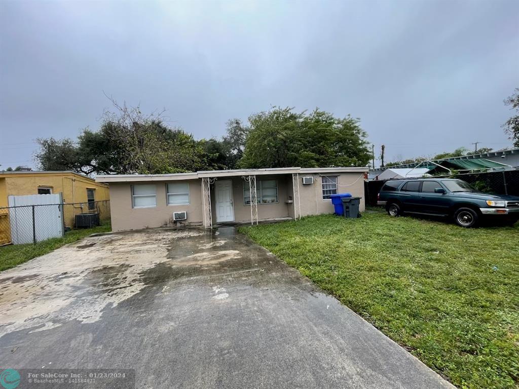 Photo of 5820 Mayo in Hollywood, FL