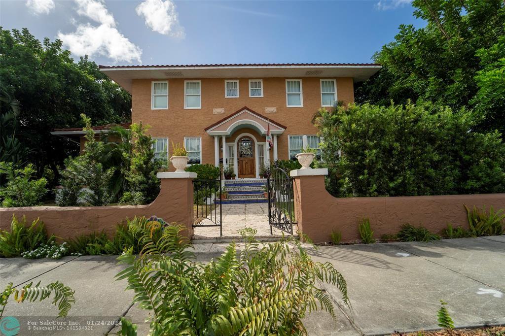 Photo of 1611 S Olive Ave in West Palm Beach, FL