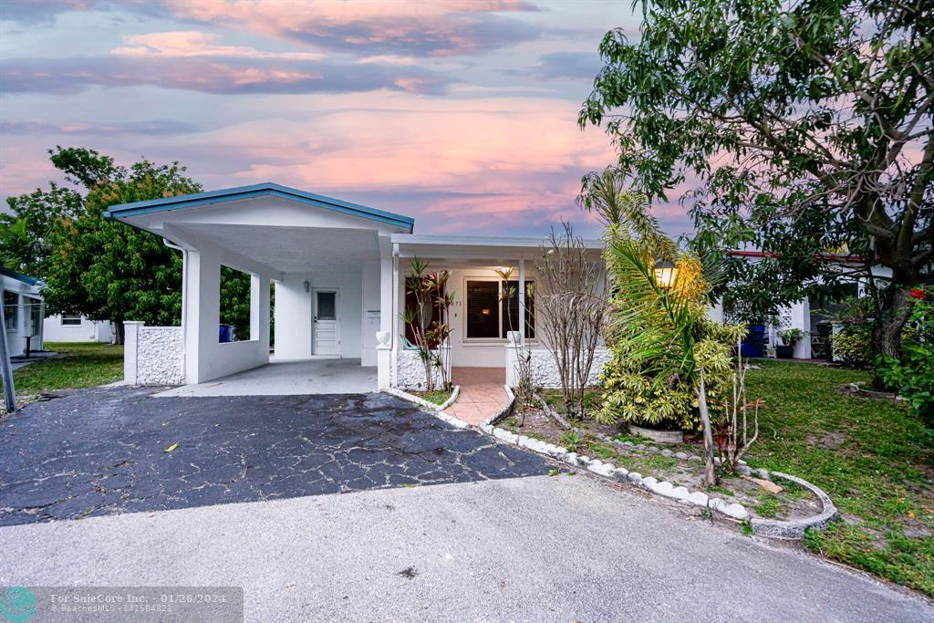 Photo of 5071 NW 43rd St in Lauderdale Lakes, FL