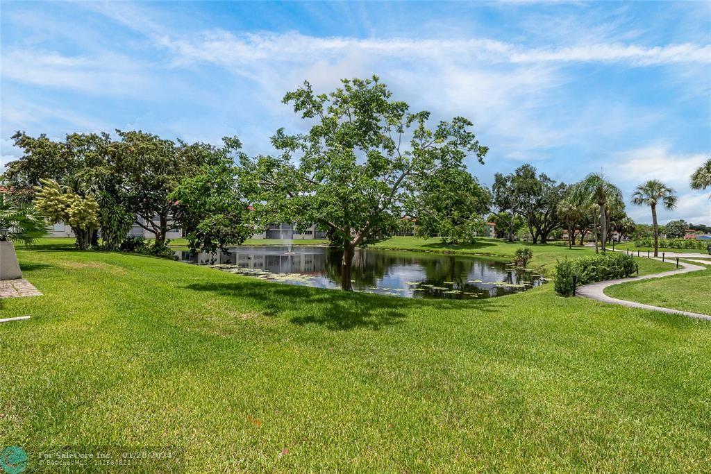 Photo of 820 S Hollybrook Dr 102 in Pembroke Pines, FL