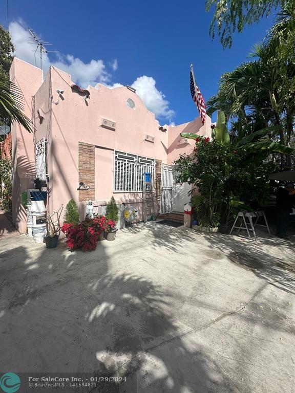 Photo of 675 NW 34th St in Miami, FL