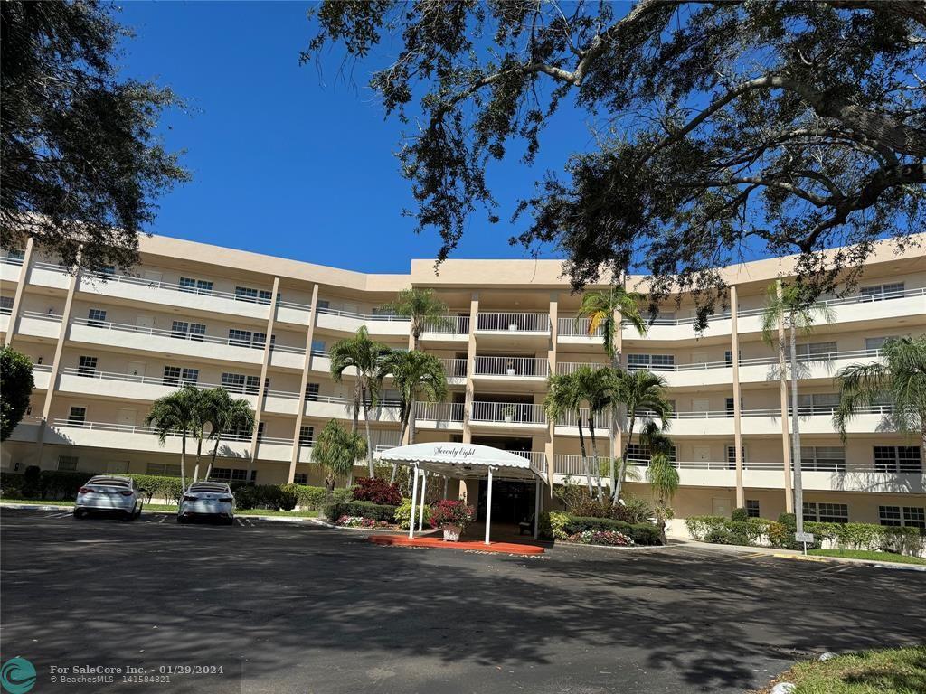 Photo of 3960 Oaks Clubhouse Dr 212 in Pompano Beach, FL