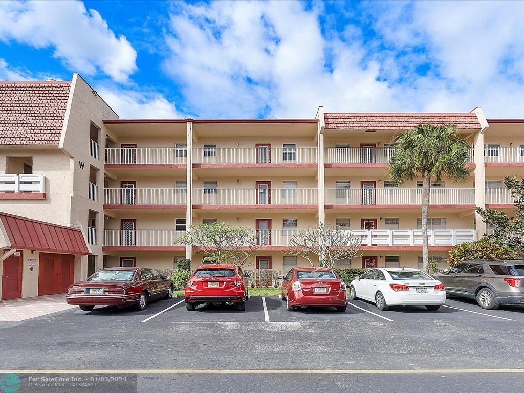 Photo of 1035 Country Club Dr 206 in Margate, FL