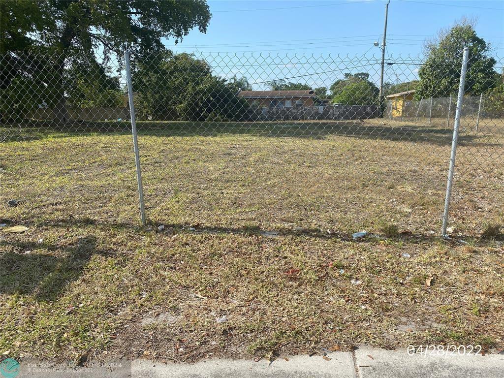 Photo of 2550 NW 19th St in Fort Lauderdale, FL