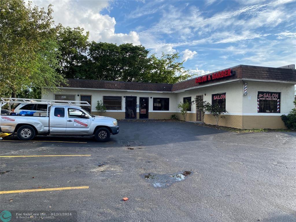 Photo of 2580 NW 19th St in Fort Lauderdale, FL