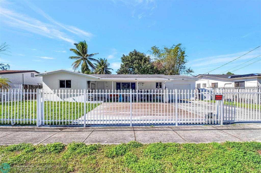 Photo of 13980 NW 14th Ave in Miami, FL