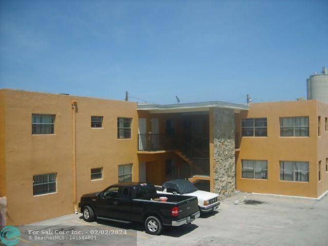Photo of 614 Ave I 2 in Fort Pierce, FL