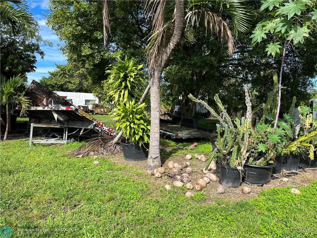 Photo of 5401 Pembroke Rd in Hollywood, FL